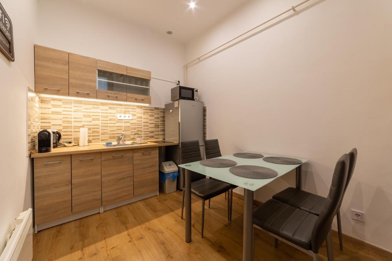Lovely 1 Bedroom Flat With Central Location 布达佩斯 外观 照片
